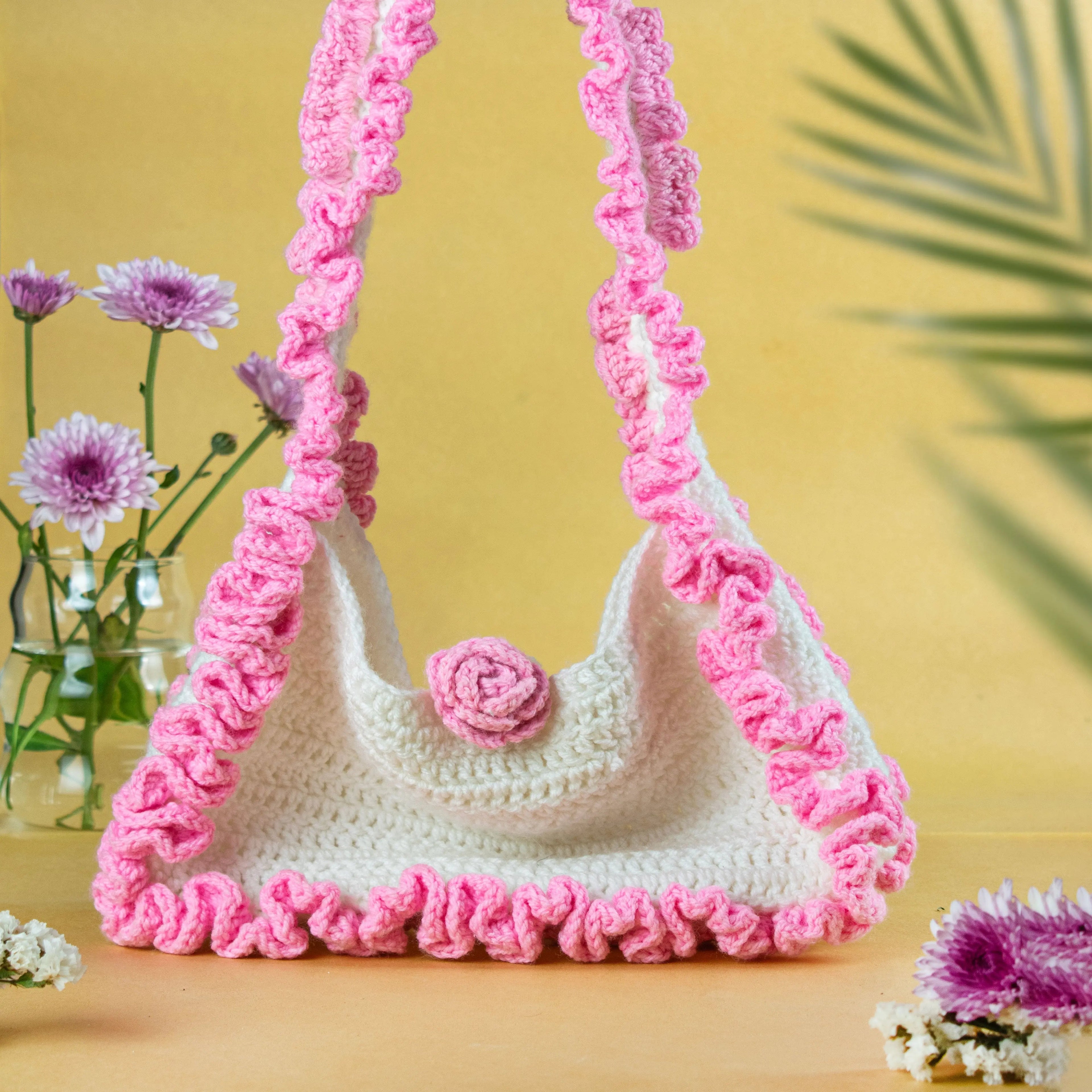 Flora Crochet Handbag – Nature-Inspired Handmade Beauty