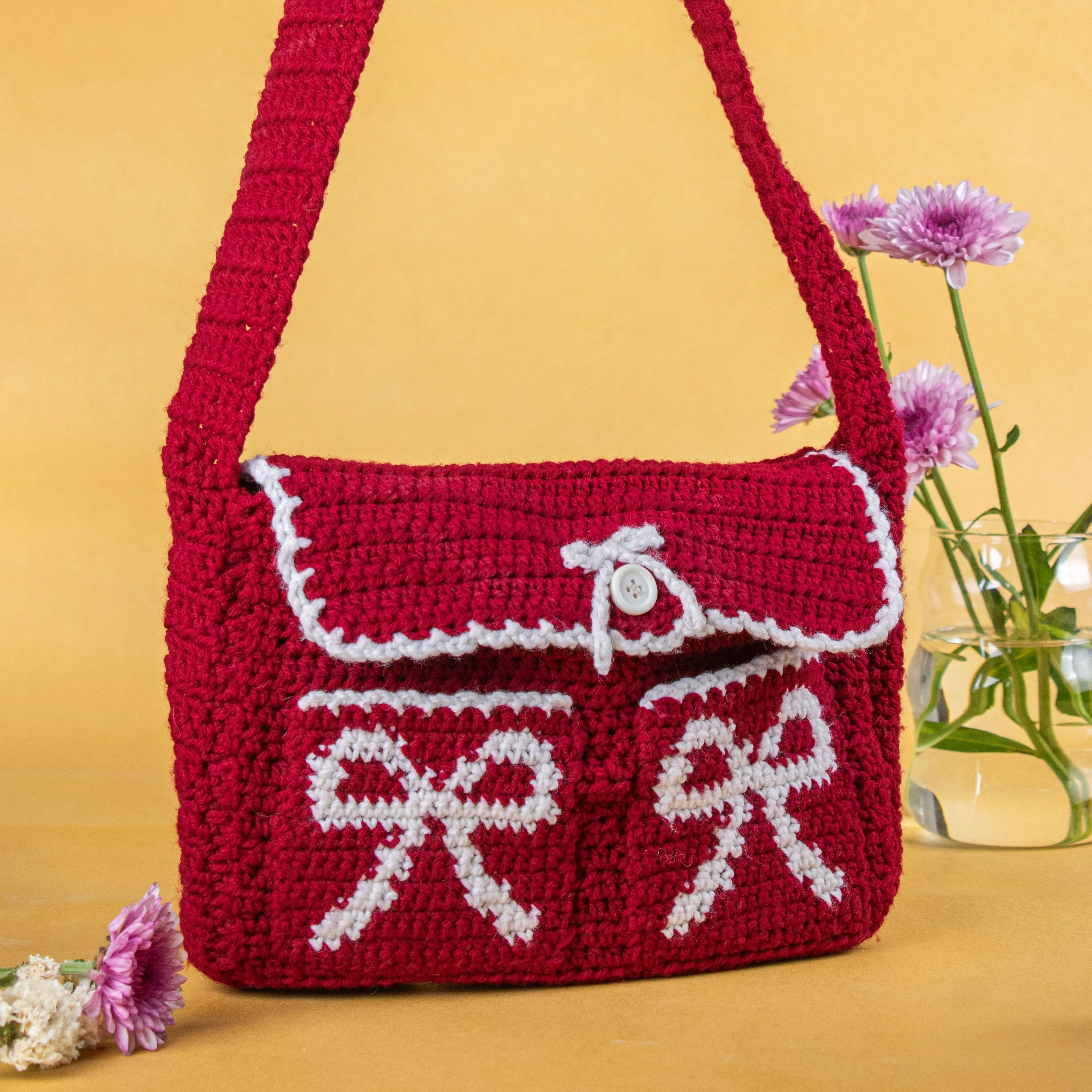 Bella Crochet Handbag – Handcrafted Charm with a Feminine Touch
