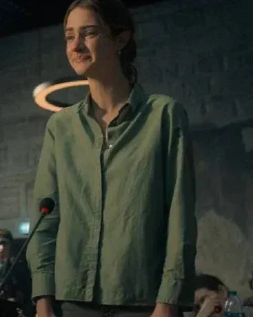 Grace Van Patten Amanda Knox Grey Shirt