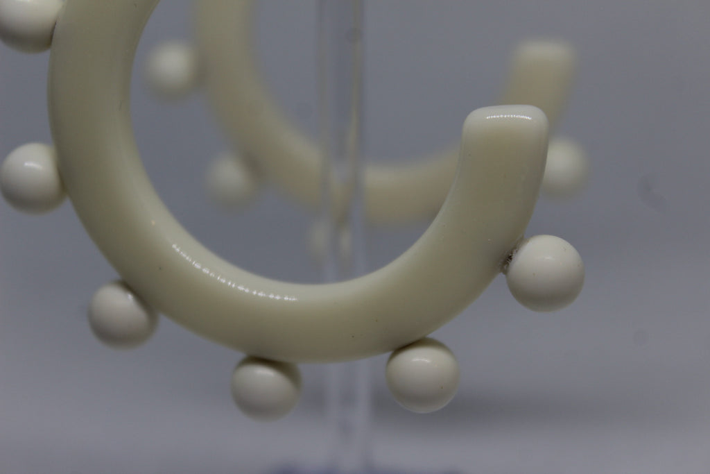 Primakind Title: Women's Beaded Off-White Hoop Earrings