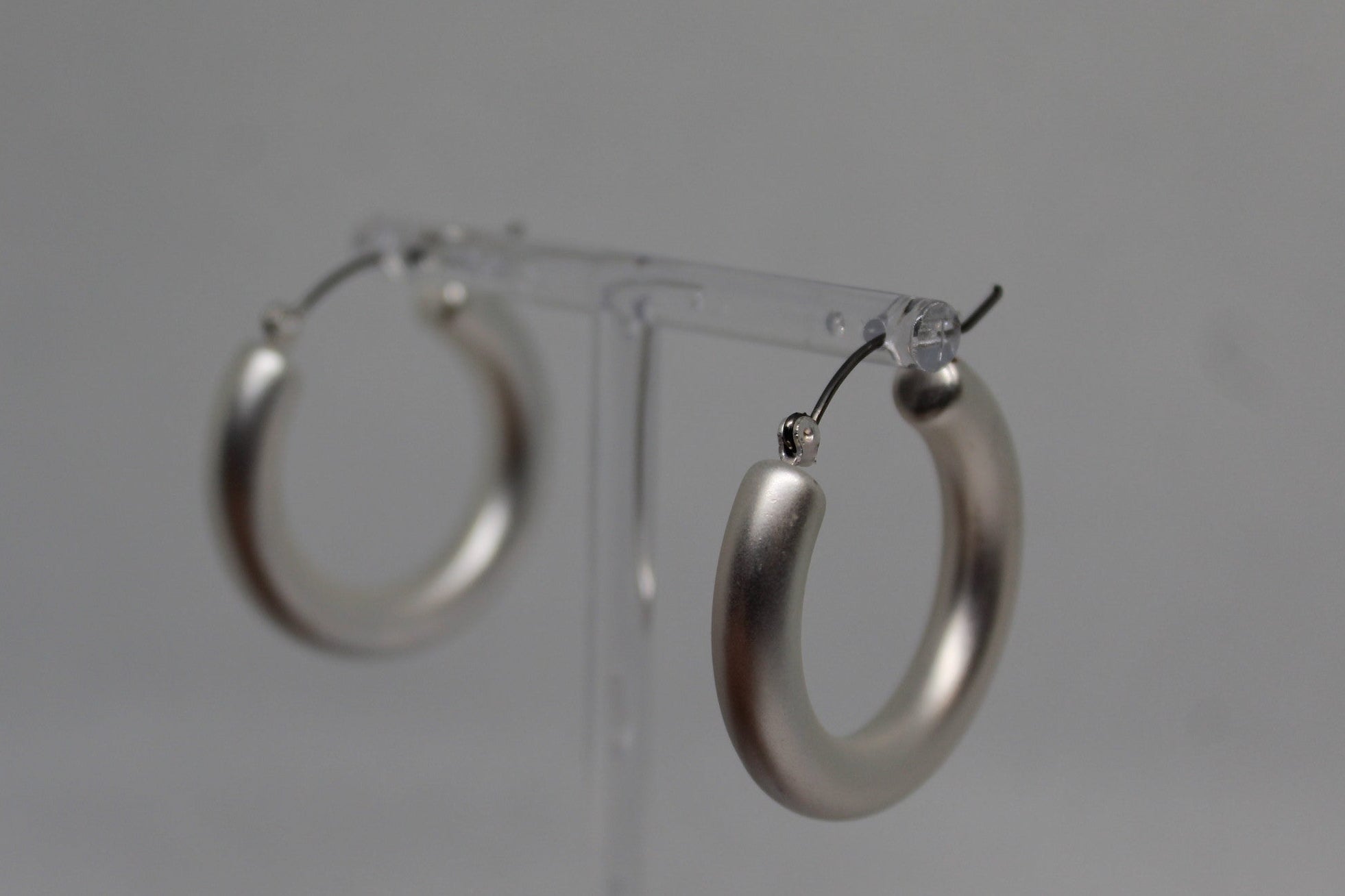 Primakind Title: Women's Thick Silver-Tone Hoop Earrings