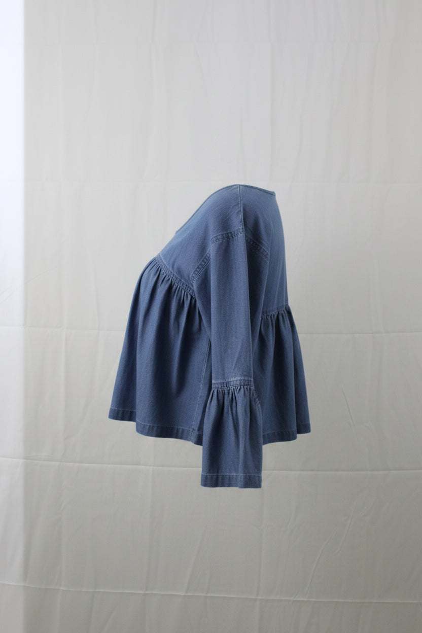 Primakind Women's Gathered Chambray Bell-Sleeve Top