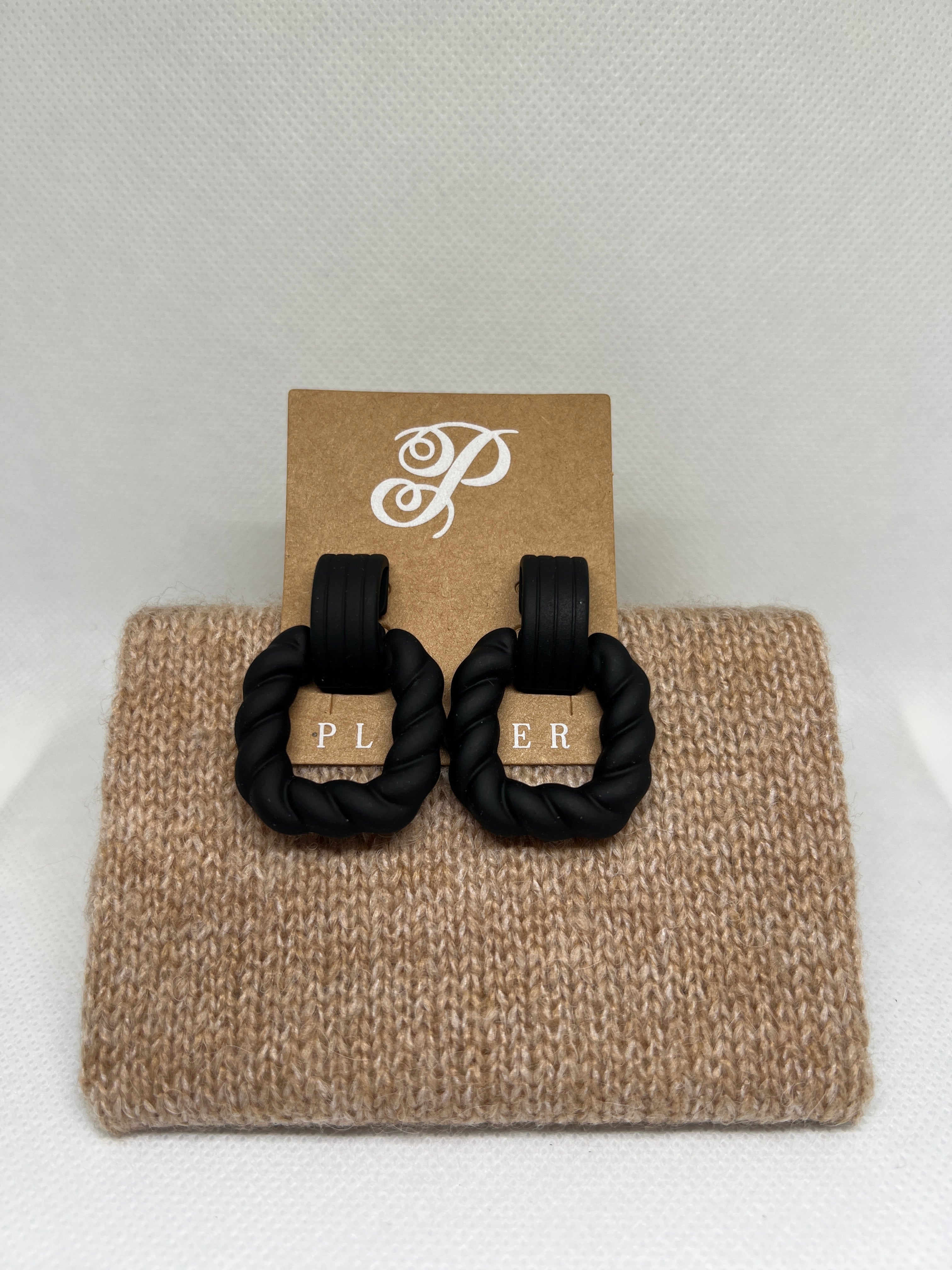 Black Twisted Rope Hoop Earrings – Matte Finish