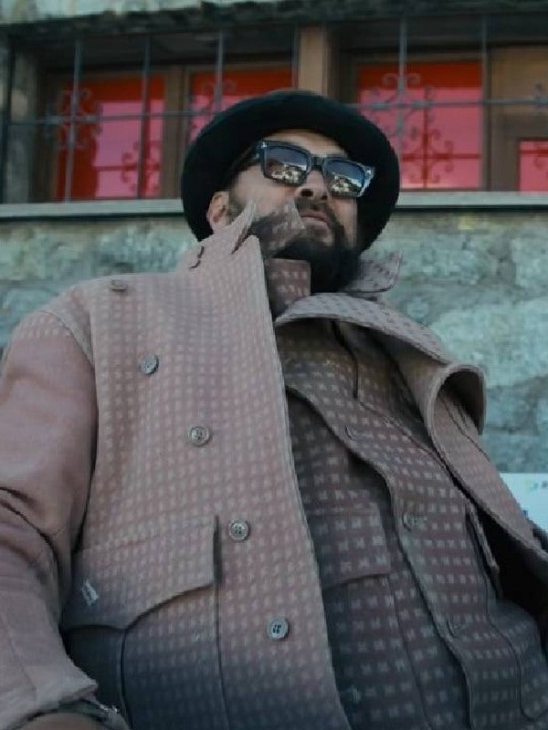 On The Roam Season 2 Jason Momoa Pink Jacket