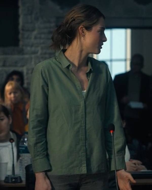 The Twisted Tale of Amanda Knox Grace Van Patten Grey Shirt