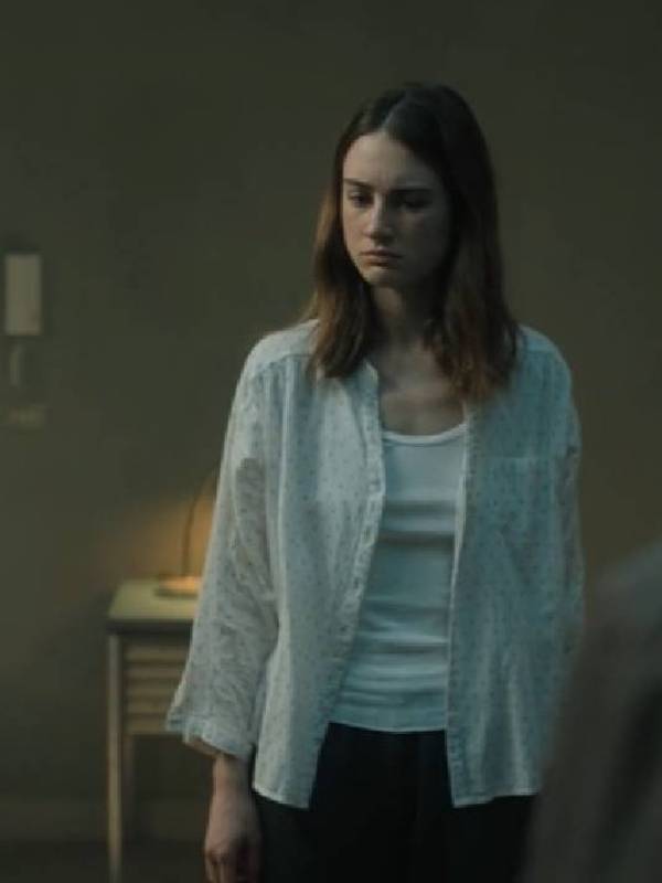 The Twisted Tale of Amanda Knox Grace Van Patten White Top