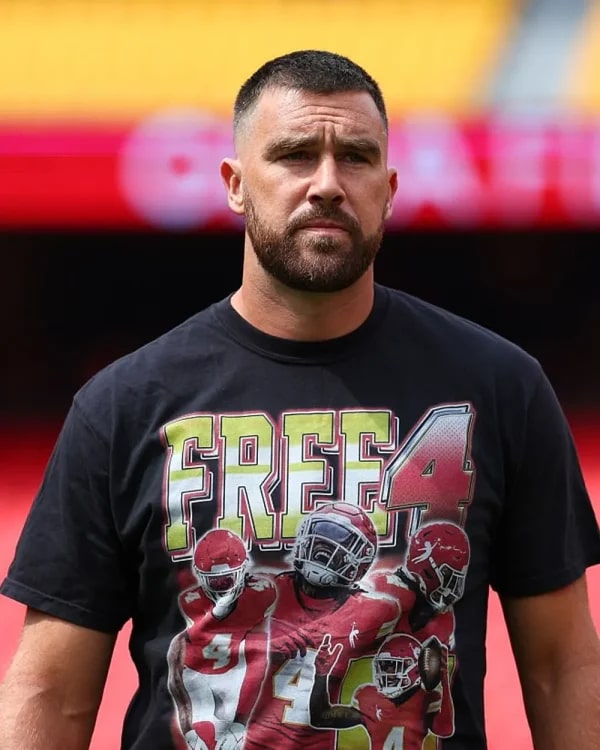 Travis Kelce Philadelphia Eagles vs Kansas City Chiefs Black T-Shirt
