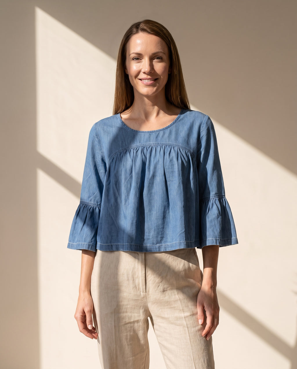 Primakind Women's Gathered Chambray Bell-Sleeve Top
