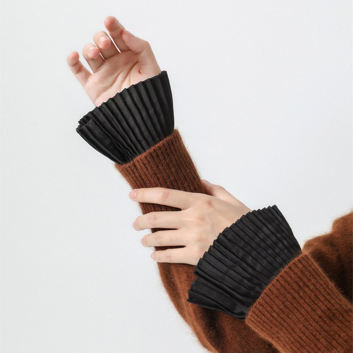 Primakind French Pleated Cuff Sleeves